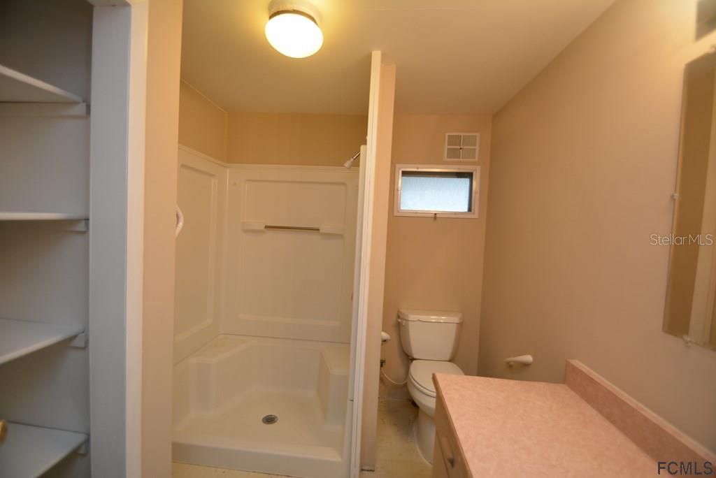 Недавно арендовано: $1,000 (2 спален, 1 ванн, 960 Квадратных фут)