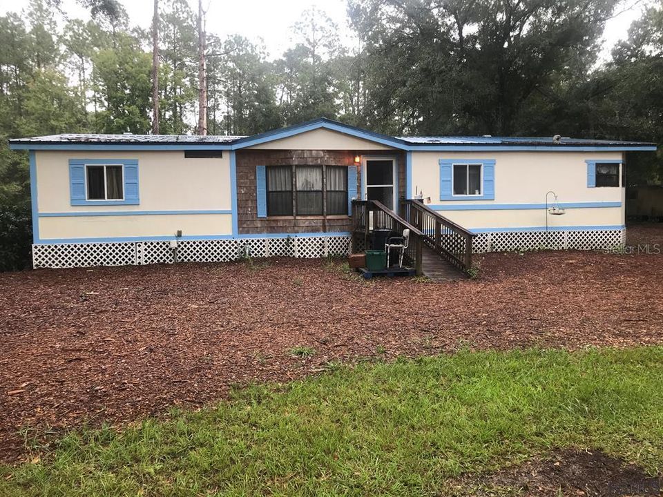Recently Sold: $109,900 (3 beds, 2 baths, 1456 Square Feet)