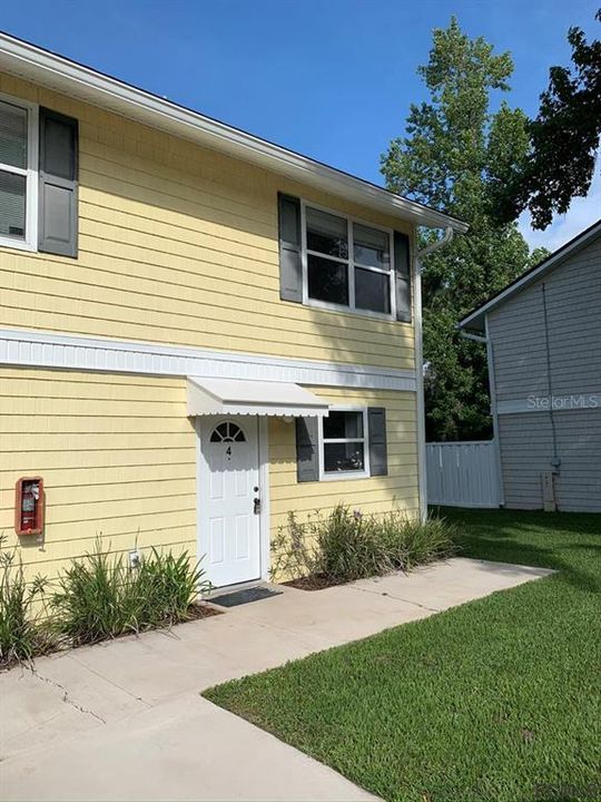 Recently Sold: $99,900 (2 beds, 1 baths, 870 Square Feet)