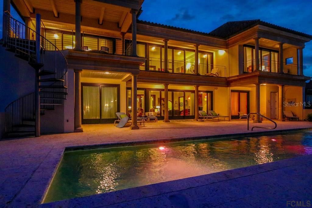 Recently Sold: $2,999,000 (6 beds, 7 baths, 7502 Square Feet)