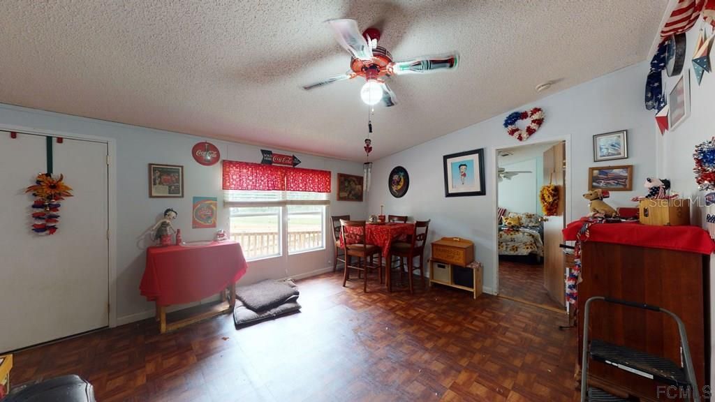 Recently Sold: $147,000 (3 beds, 2 baths, 1404 Square Feet)