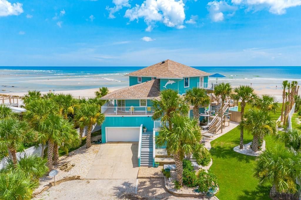 Recently Sold: $2,350,000 (5 beds, 3 baths, 3678 Square Feet)