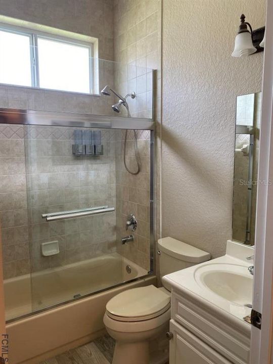 最近租的: $2,100 (3 贝兹, 2 浴室, 1857 平方英尺)