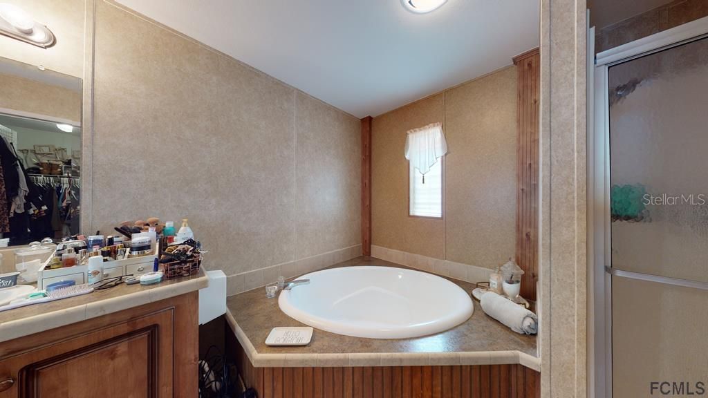最近售出: $235,000 (3 贝兹, 2 浴室, 1628 平方英尺)