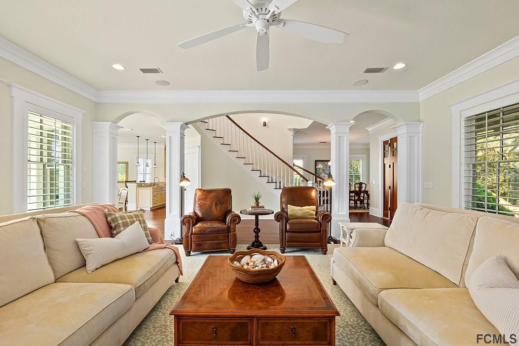 Recently Sold: $1,800,000 (4 beds, 4 baths, 4522 Square Feet)