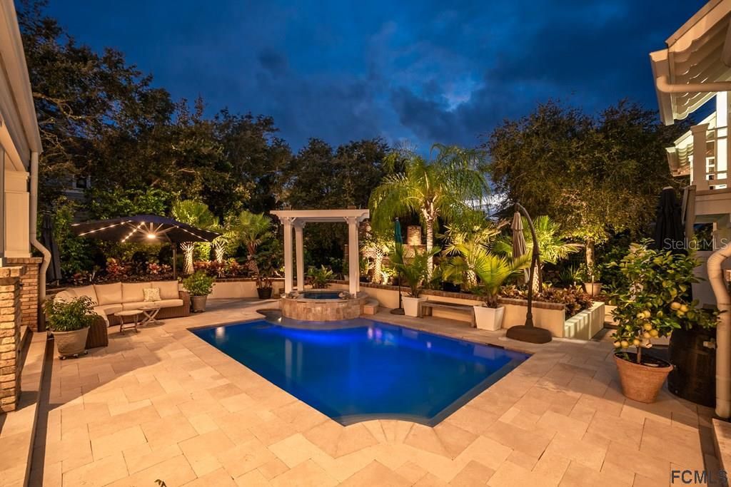 Recently Sold: $1,800,000 (4 beds, 4 baths, 4522 Square Feet)