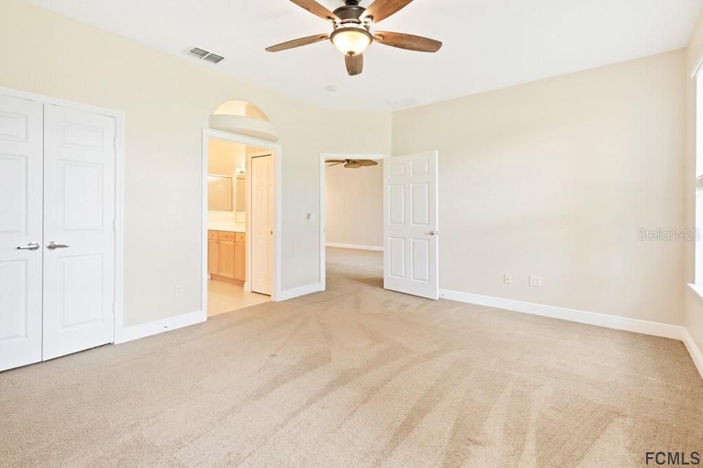 Recently Sold: $210,000 (2 beds, 2 baths, 1335 Square Feet)