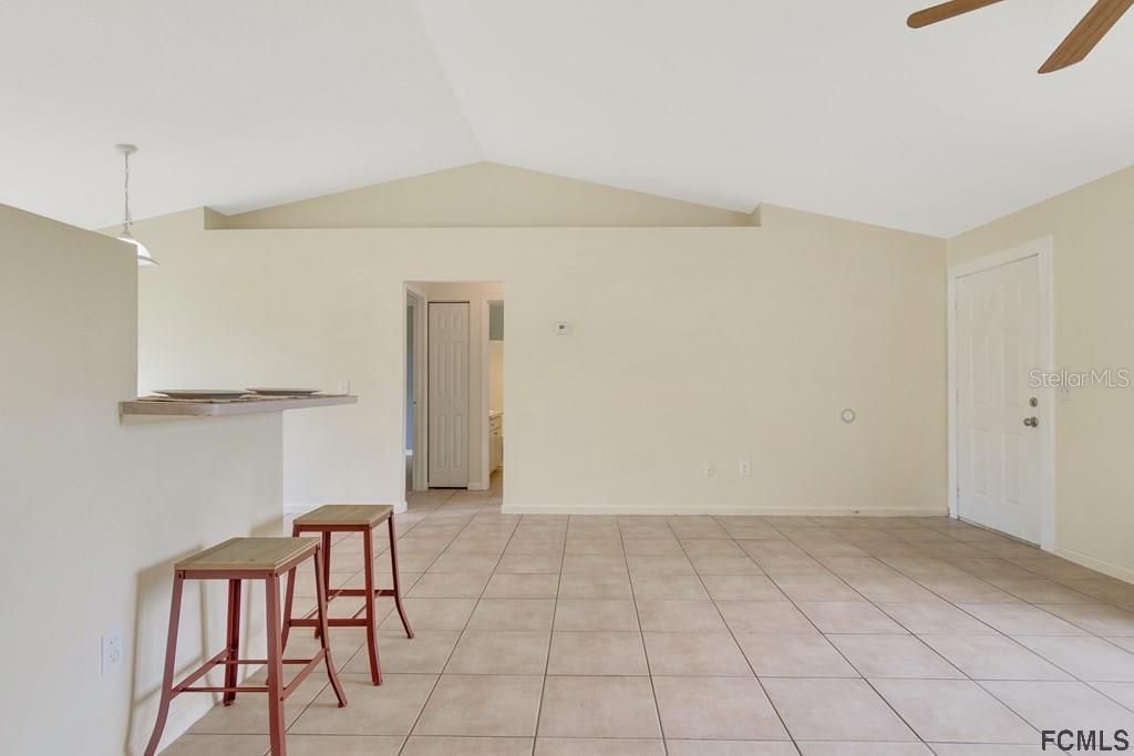 Vendido Recientemente: $180,000 (3 camas, 2 baños, 1308 Pies cuadrados)