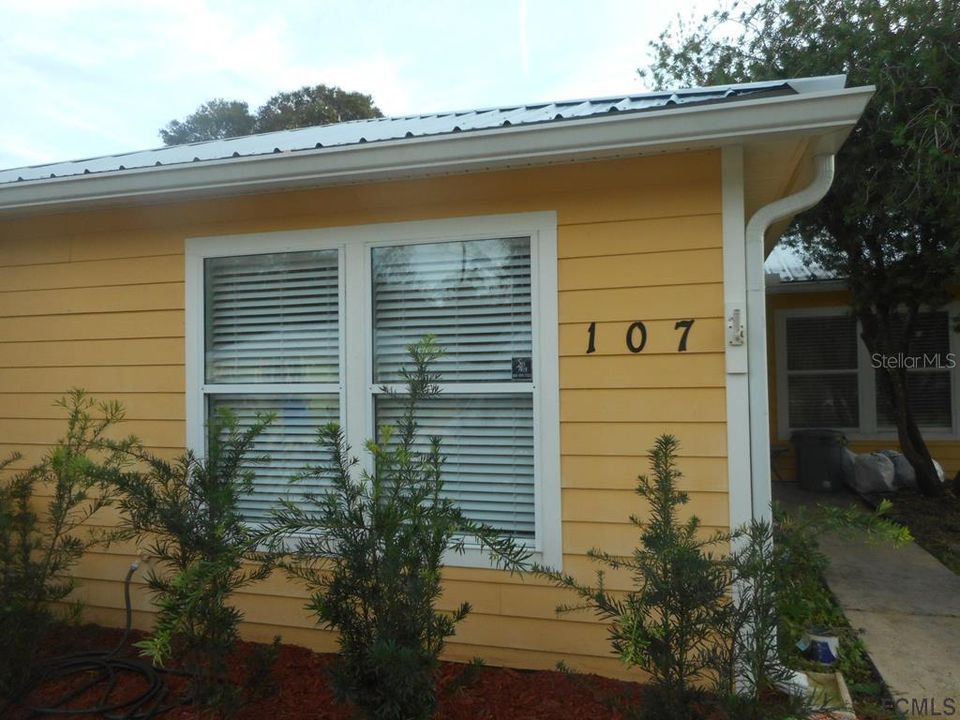 Recently Sold: $150,000 (3 beds, 2 baths, 1140 Square Feet)