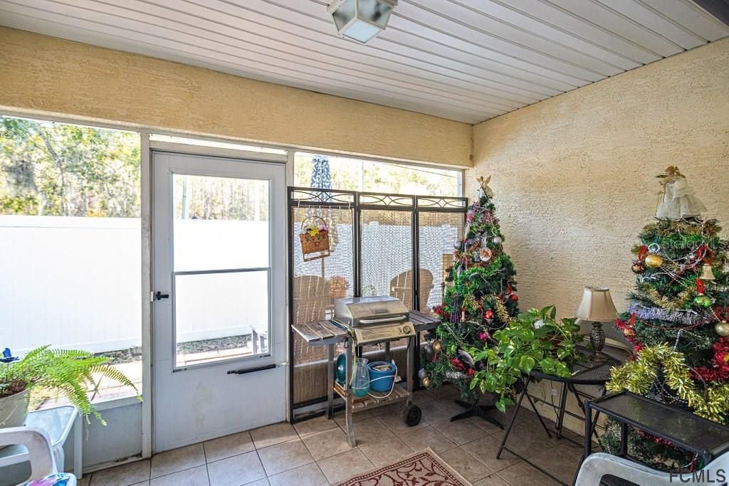 Recently Sold: $245,000 (3 beds, 2 baths, 1558 Square Feet)