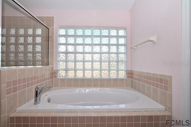 Недавно арендовано: $1,700 (5 спален, 3 ванн, 3062 Квадратных фут)