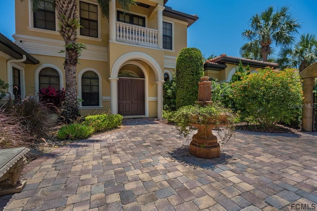 Recently Sold: $1,150,000 (4 beds, 4 baths, 4141 Square Feet)