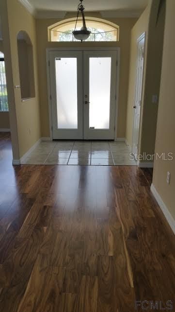 Recently Rented: $1,850 (3 beds, 2 baths, 1665 Square Feet)