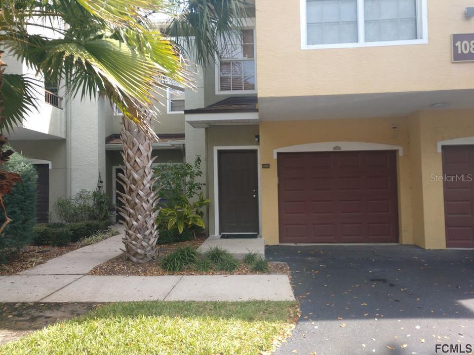 Recently Sold: $239,000 (2 beds, 2 baths, 1284 Square Feet)