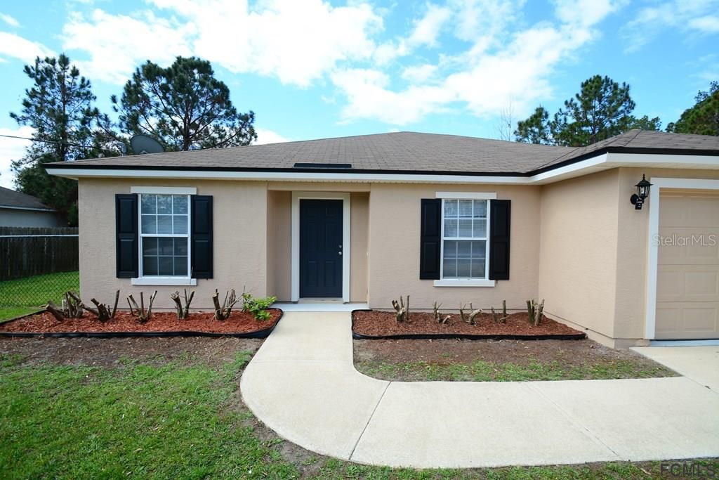 Recently Rented: $1,575 (3 beds, 2 baths, 1581 Square Feet)