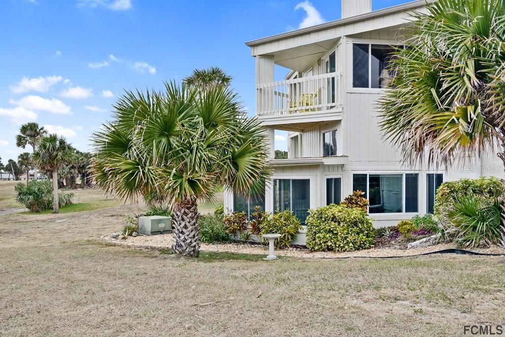 最近售出: $279,900 (2 贝兹, 2 浴室, 1437 平方英尺)