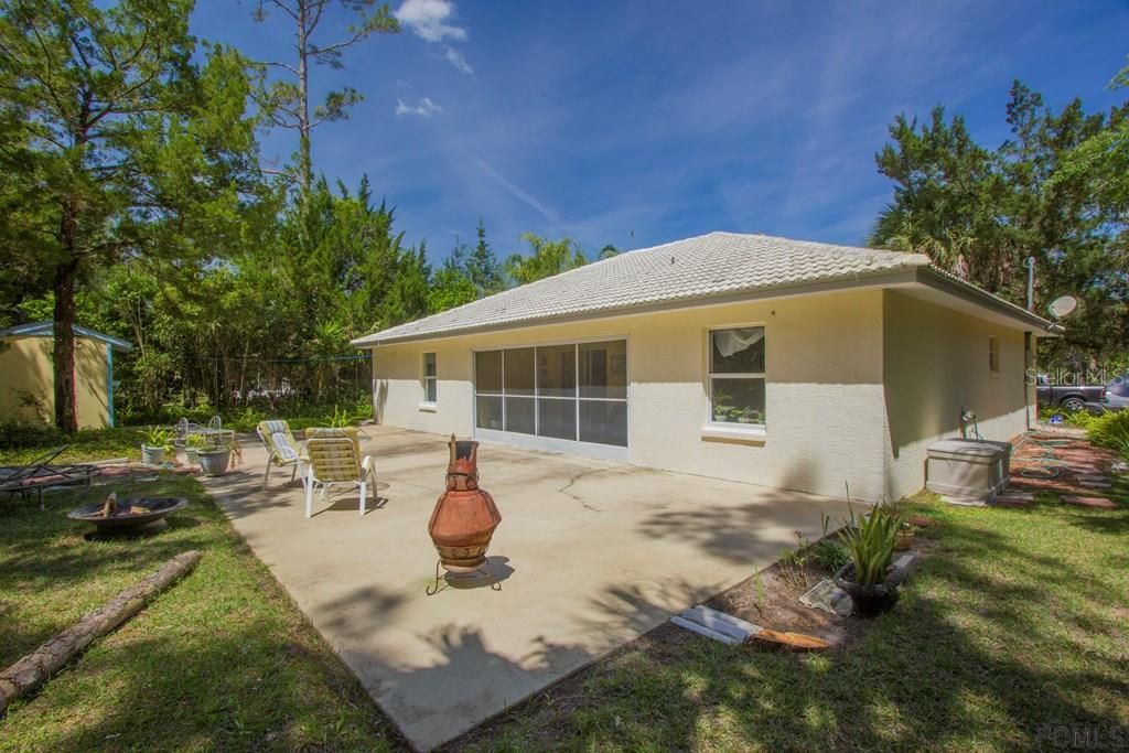 Recently Sold: $229,900 (3 beds, 2 baths, 1398 Square Feet)