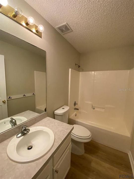 最近租的: $1,500 (4 贝兹, 2 浴室, 1804 平方英尺)