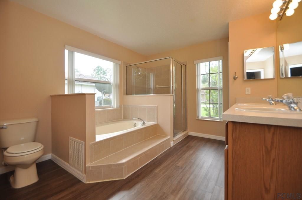 Недавно арендовано: $1,800 (4 спален, 2 ванн, 2239 Квадратных фут)