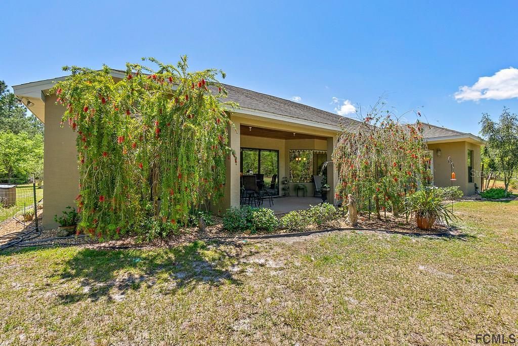 Recently Sold: $600,000 (3 beds, 2 baths, 2445 Square Feet)