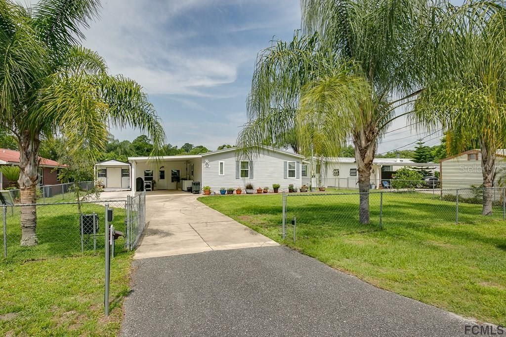 Recently Sold: $225,000 (2 beds, 2 baths, 1587 Square Feet)