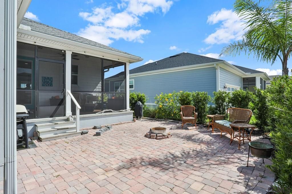 Recently Sold: $499,000 (3 beds, 2 baths, 1727 Square Feet)