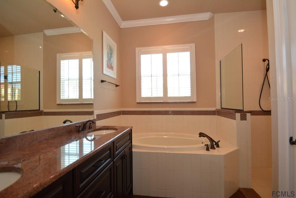Недавно арендовано: $4,550 (3 спален, 3 ванн, 2523 Квадратных фут)