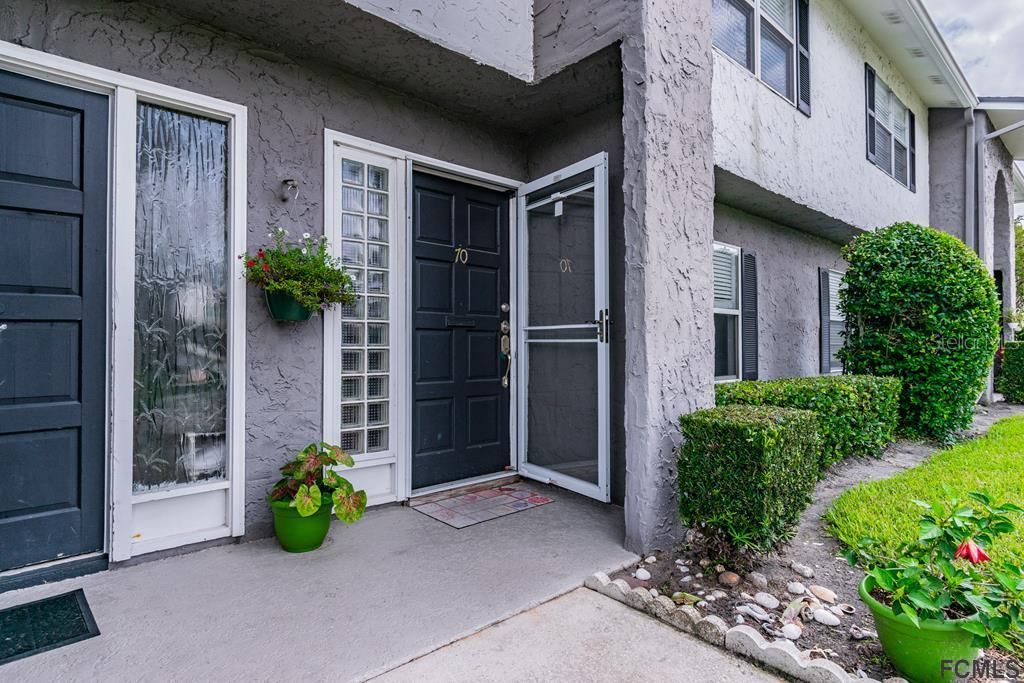 Recently Sold: $229,500 (2 beds, 1 baths, 1260 Square Feet)