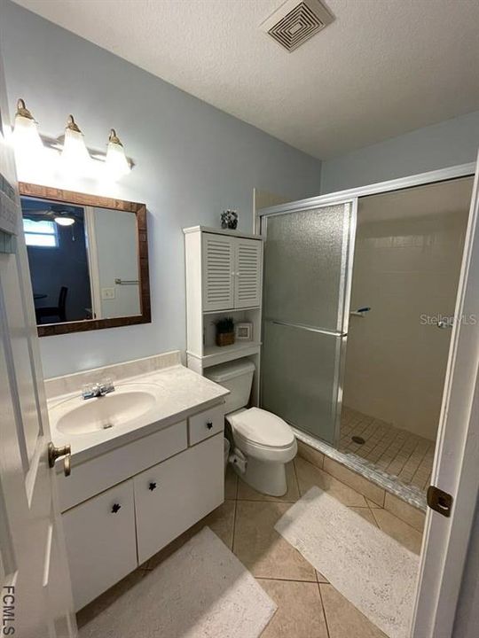 Recently Rented: $1,800 (1 beds, 1 baths, 794 Square Feet)