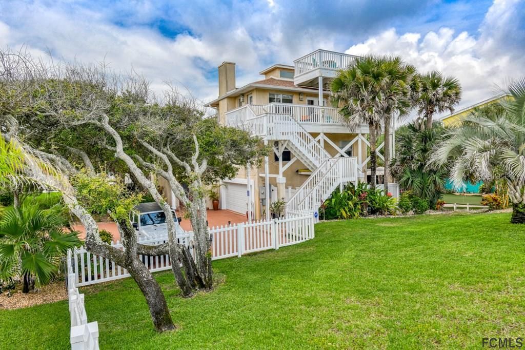 Recently Sold: $1,350,000 (5 beds, 4 baths, 3142 Square Feet)