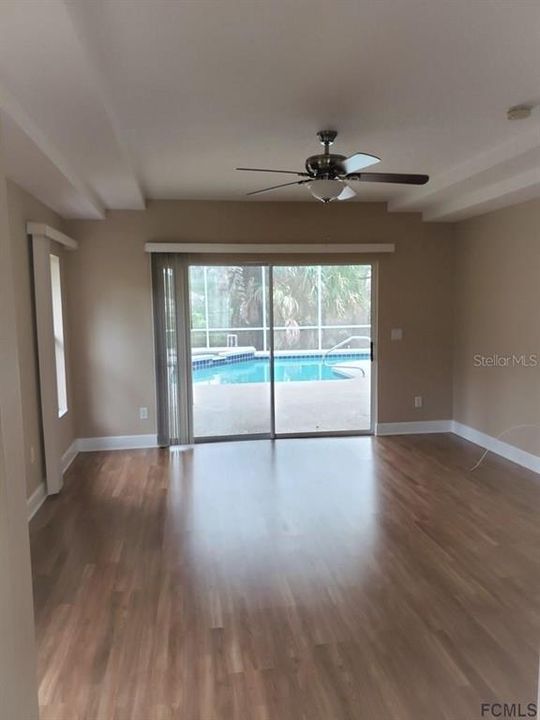 Recently Rented: $2,500 (4 beds, 3 baths, 2512 Square Feet)