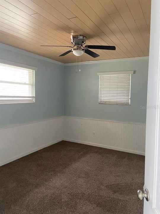 Recently Rented: $1,350 (2 beds, 1 baths, 747 Square Feet)