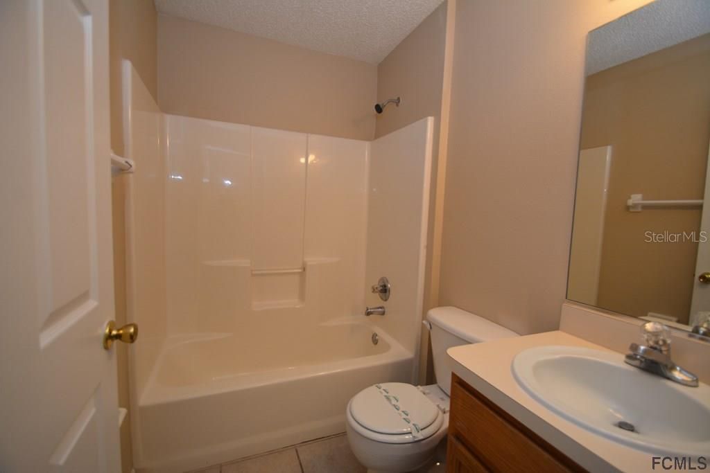 最近租的: $1,700 (3 贝兹, 2 浴室, 1326 平方英尺)