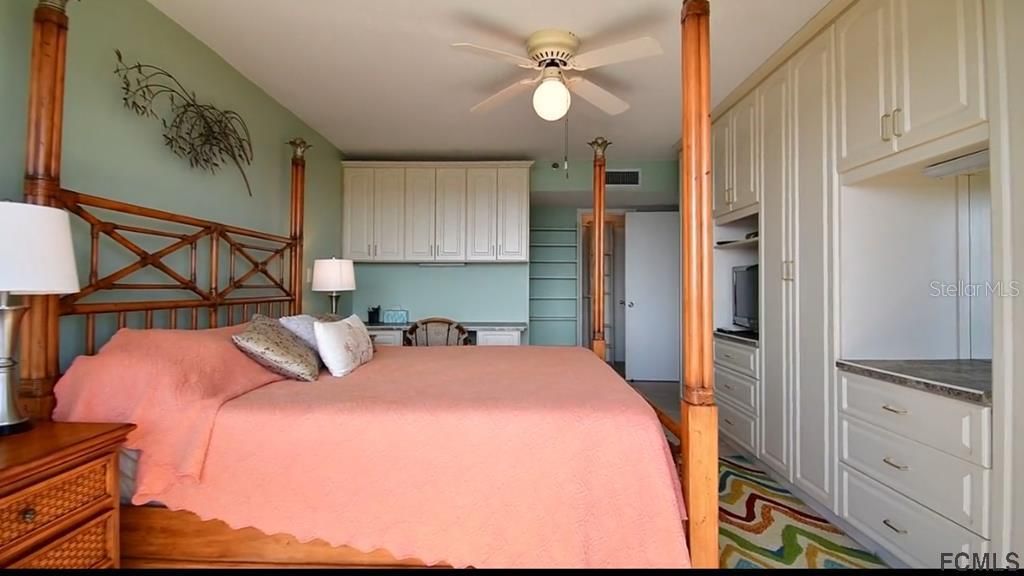 Недавно арендовано: $2,800 (2 спален, 2 ванн, 1215 Квадратных фут)