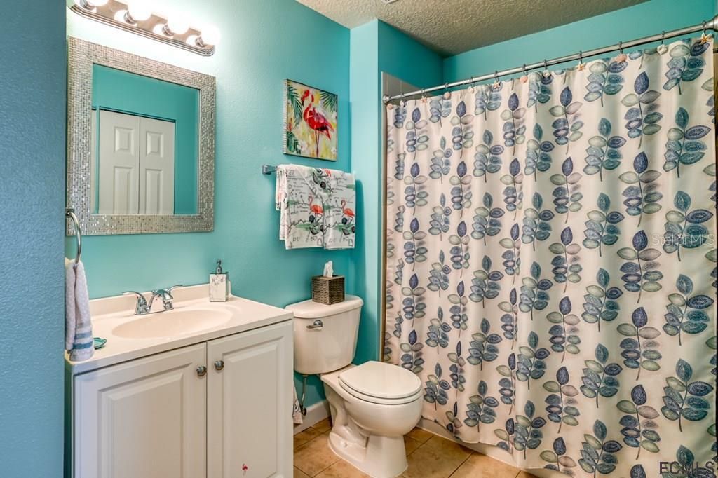 Recently Sold: $197,000 (1 beds, 1 baths, 910 Square Feet)