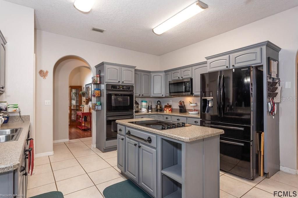 Recently Sold: $435,000 (4 beds, 2 baths, 2434 Square Feet)