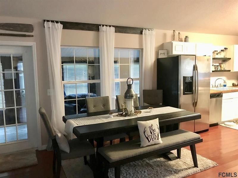 Vendido Recientemente: $479,900 (2 camas, 2 baños, 1600 Pies cuadrados)