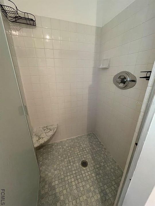 最近租的: $2,400 (3 贝兹, 2 浴室, 1695 平方英尺)