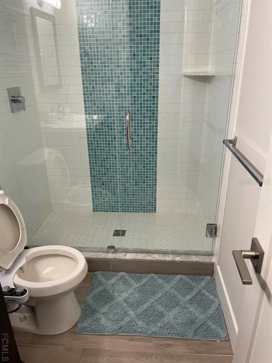 最近租的: $2,200 (2 贝兹, 1 浴室, 998 平方英尺)