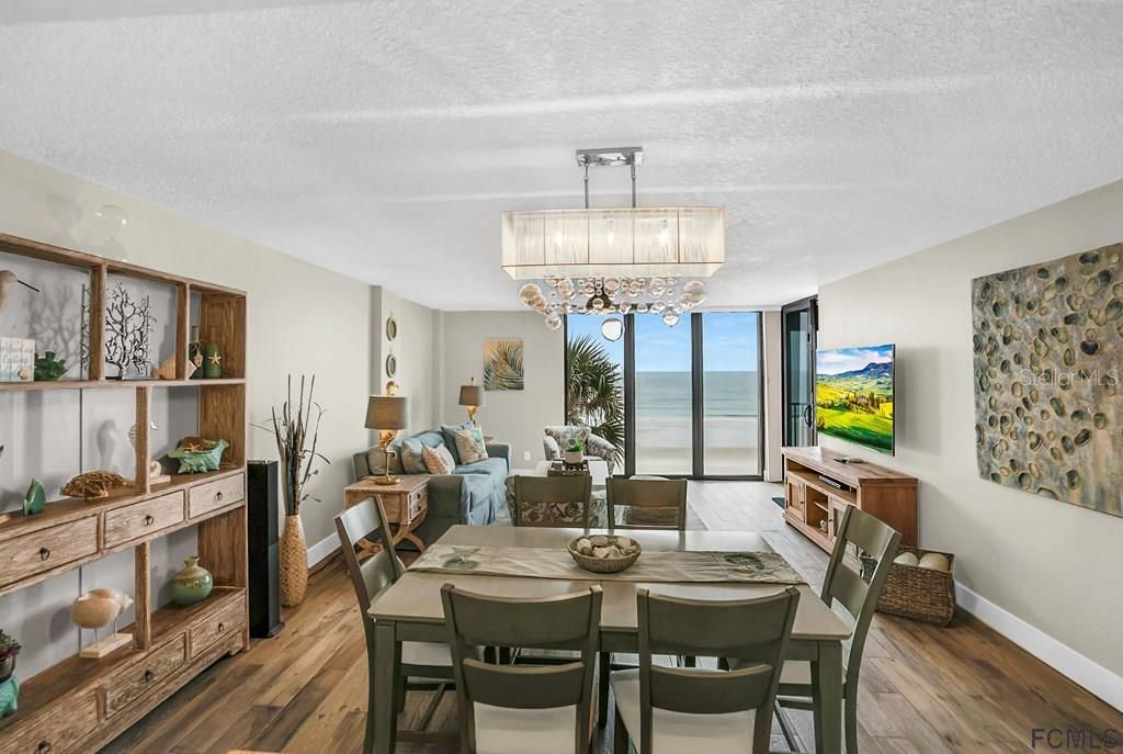 Recently Sold: $1,050,000 (3 beds, 2 baths, 1554 Square Feet)