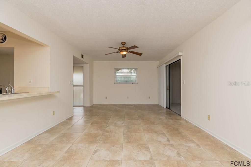 Recently Sold: $214,900 (2 beds, 2 baths, 920 Square Feet)