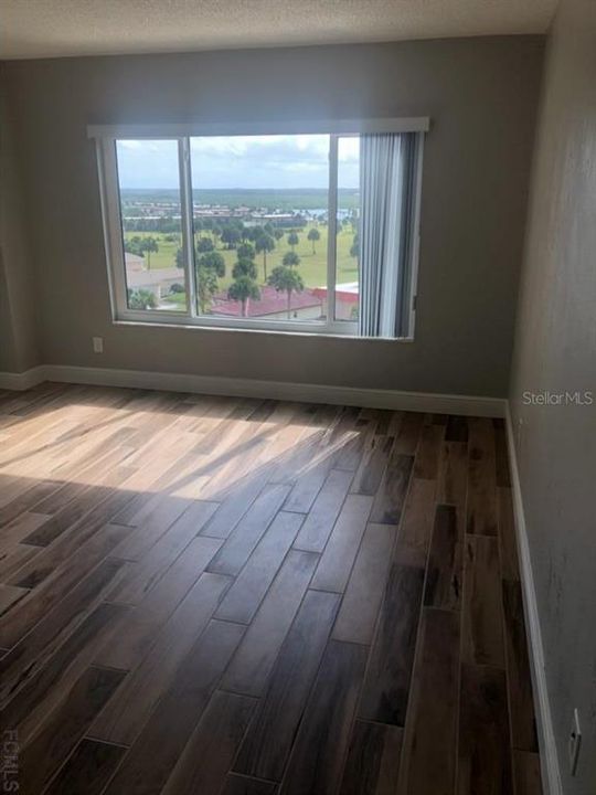 Recently Rented: $1,600 (1 beds, 1 baths, 693 Square Feet)