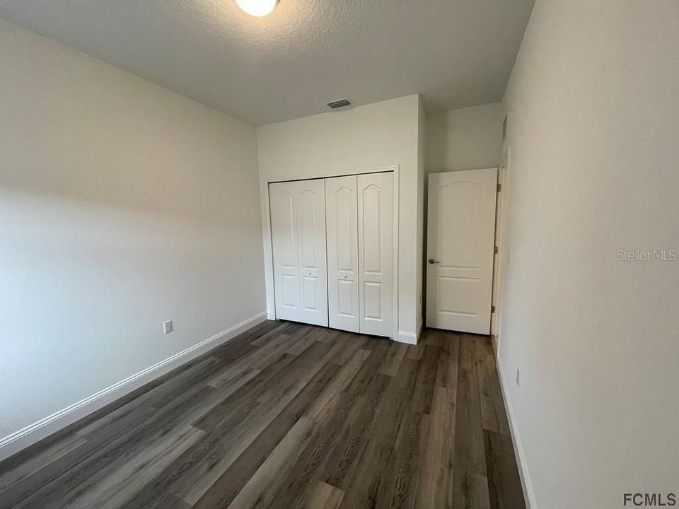 Recently Rented: $1,550 (3 beds, 2 baths, 1196 Square Feet)