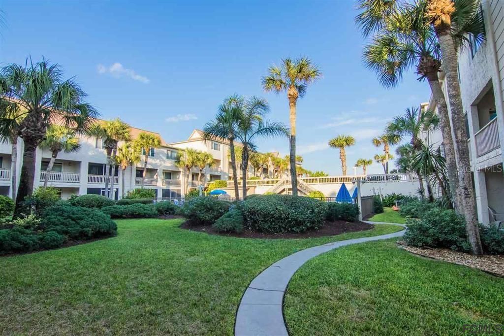 Recently Sold: $699,000 (2 beds, 2 baths, 1202 Square Feet)