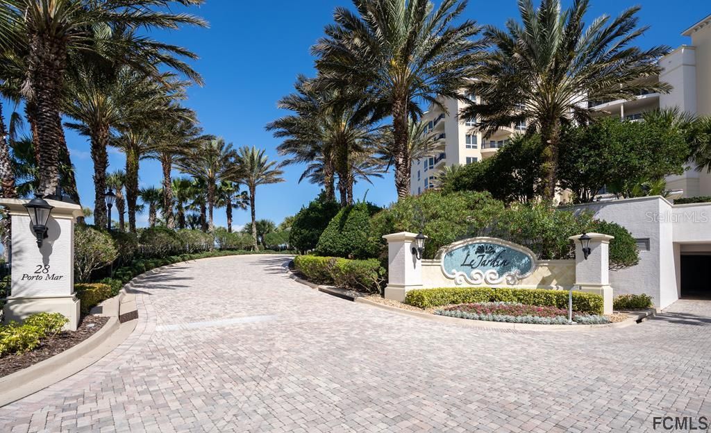 Recently Sold: $2,875,000 (4 beds, 4 baths, 4283 Square Feet)