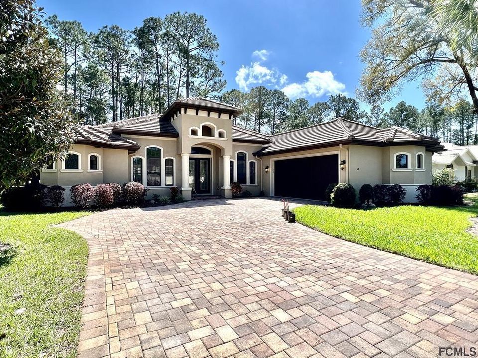 Recently Sold: $649,900 (4 beds, 2 baths, 2435 Square Feet)