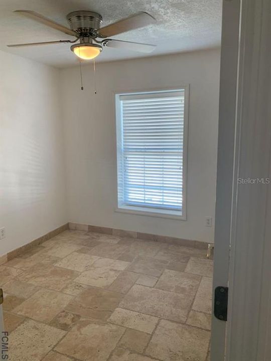 Recently Rented: $1,900 (2 beds, 1 baths, 700 Square Feet)