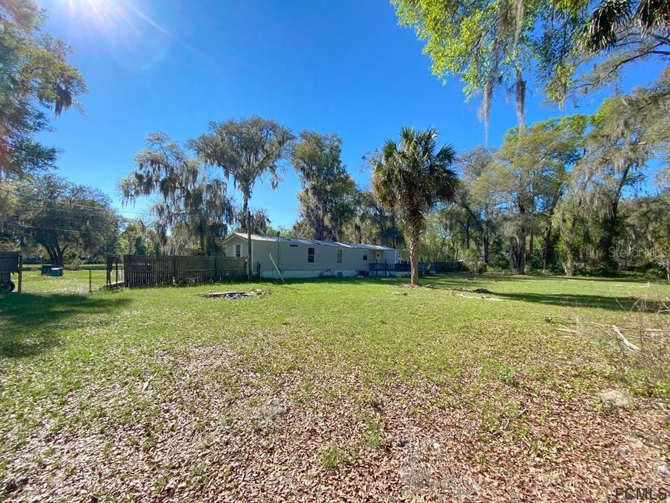 Recently Sold: $100,000 (3 beds, 2 baths, 924 Square Feet)