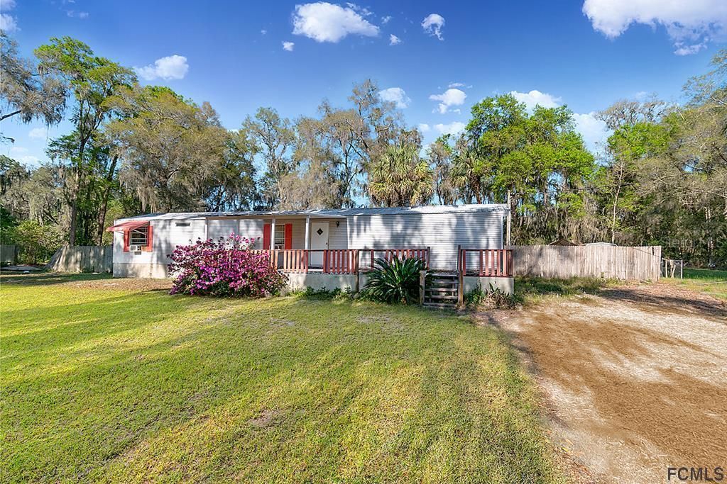 Recently Sold: $100,000 (3 beds, 2 baths, 924 Square Feet)