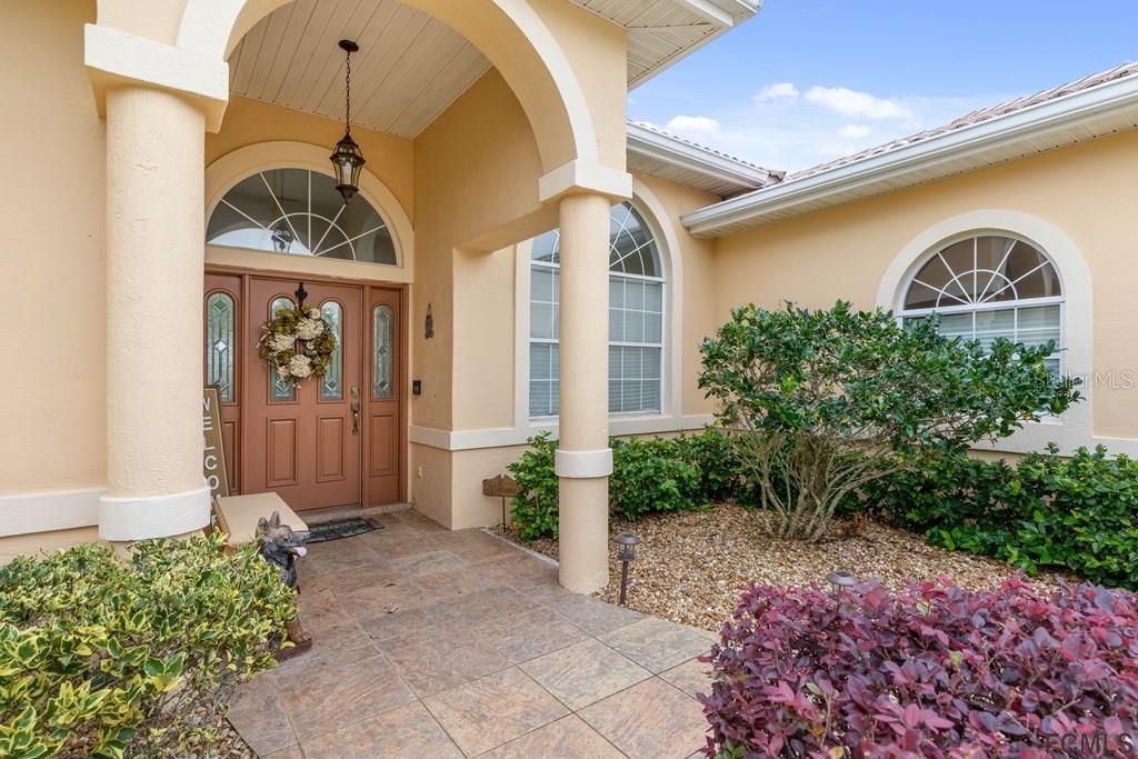 Recently Sold: $875,000 (3 beds, 3 baths, 2661 Square Feet)